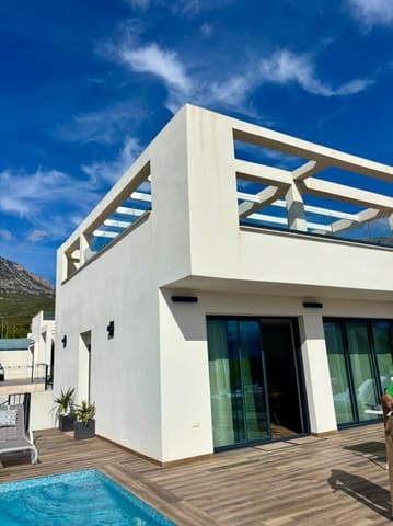 5 soveværelse Villa til salg i Polop med swimmingpool garage - € 680.000 (Ref: 9964406)