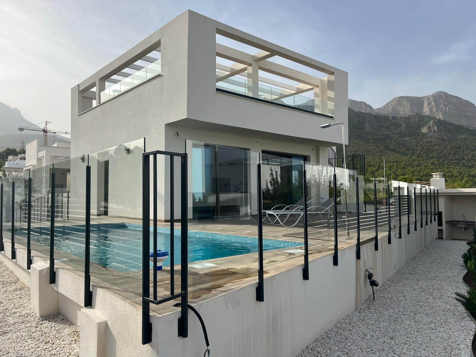 5 soverom Villa til salgs i Polop med svømmebasseng garasje - € 680 000 (Ref: 9964406)