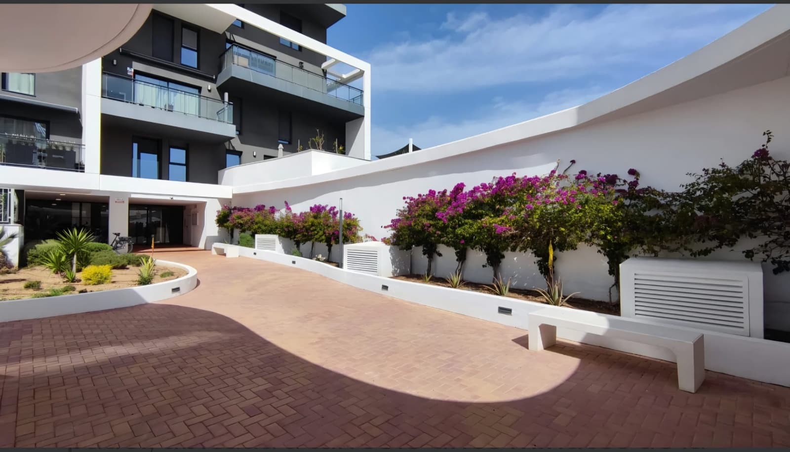 Apartamento de 3 habitaciones en Calpe / Calp en venta con piscina garaje - 540.000 € (Ref: 9969003)