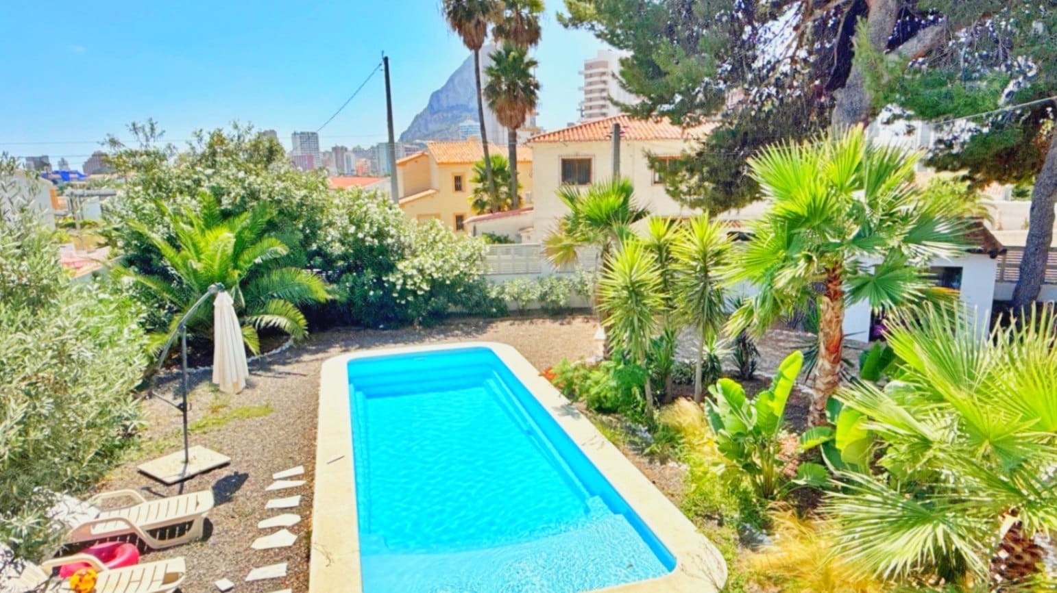 5 Zimmer Villa zu verkaufen in Calpe / Calp mit Pool - 719.000 € (Ref: 9973965)