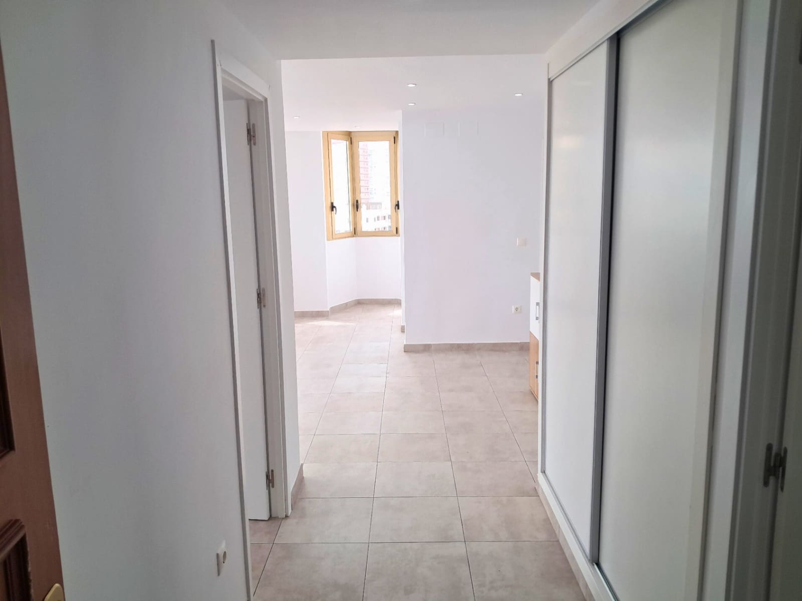 2 makuuhuone Huoneisto myytävänä paikassa Benidorm mukana 
autotalli - 328 000 € (Ref: 9977692)