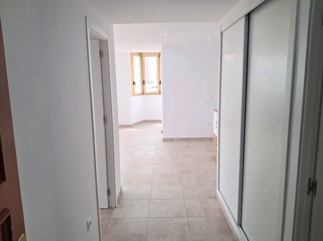 Apartamento de 2 habitaciones en Benidorm en venta con garaje - 328.000 € (Ref: 9977692)