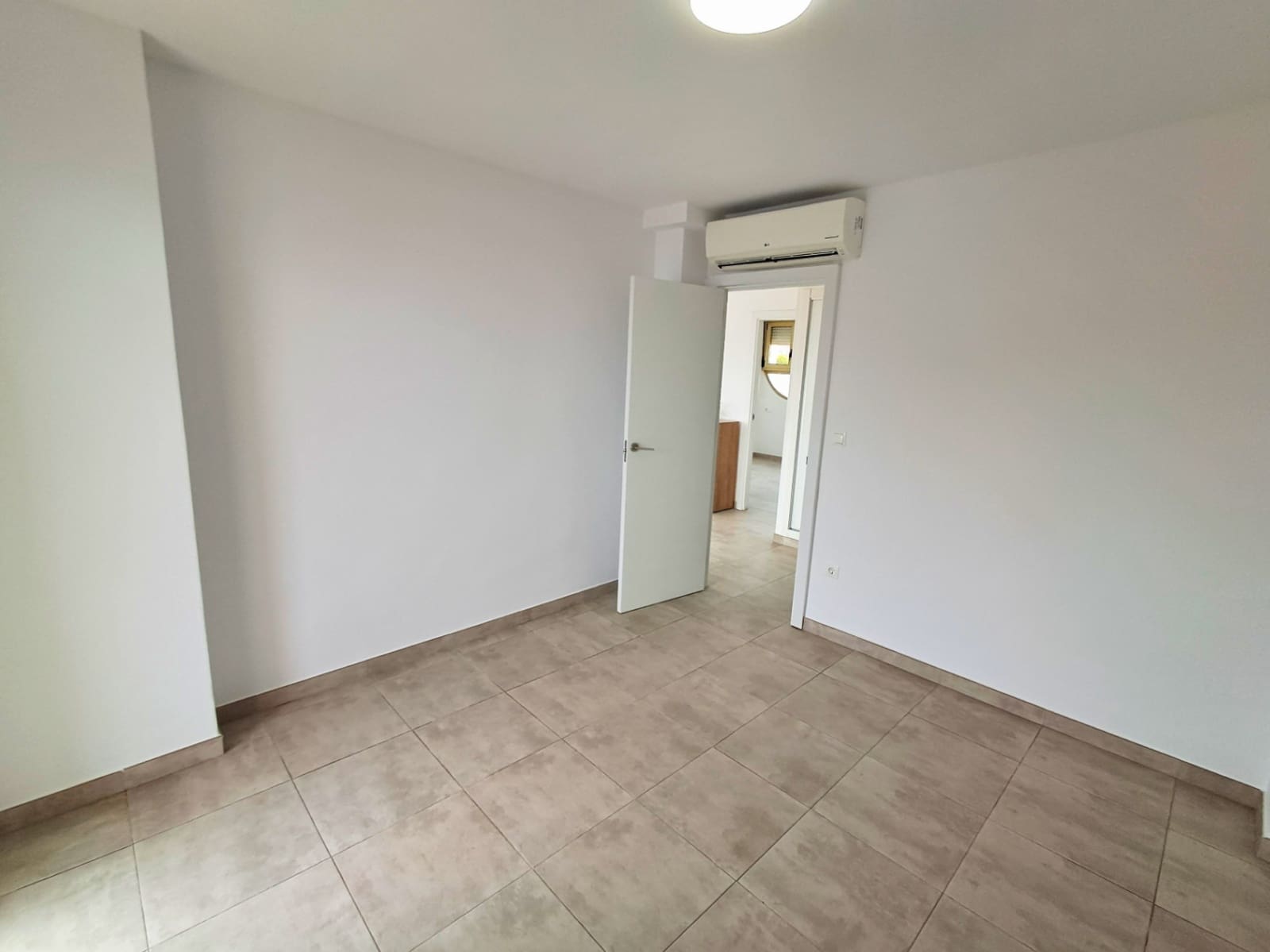 2 makuuhuone Huoneisto myytävänä paikassa Benidorm mukana 
autotalli - 328 000 € (Ref: 9977692)