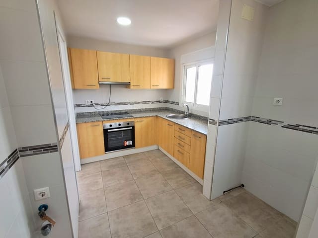 Apartamento de 2 habitaciones en Benidorm en venta con garaje - 328.000 € (Ref: 9977692)