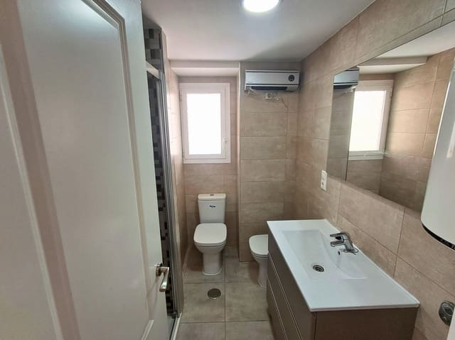 Apartamento de 2 habitaciones en Benidorm en venta con garaje - 328.000 € (Ref: 9977692)