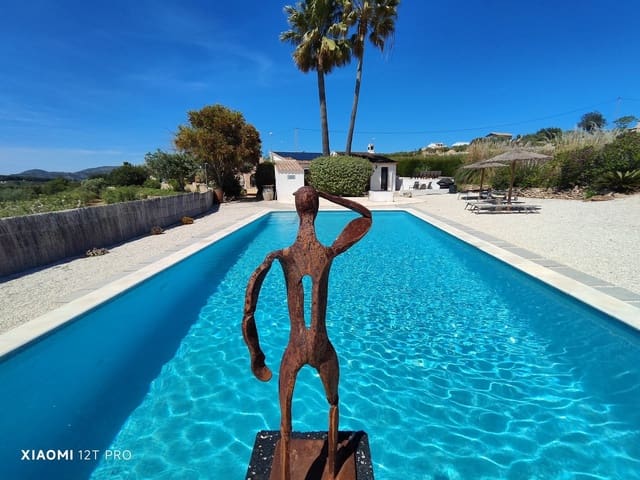 4 bedroom Villa for sale in Teulada Pueblo, Teulada-Moraira with pool garage - € 1,290,000 (Ref: 9977693)