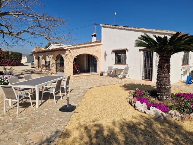 4 bedroom Villa for sale in Teulada Pueblo, Teulada-Moraira with pool garage - € 1,290,000 (Ref: 9977693)