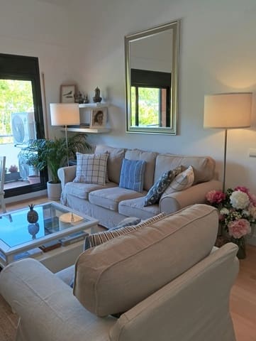 Apartamento de 3 habitaciones en Castell d'Aro, Castell-Platja d'Aro en venta con piscina - 374.900 € (Ref: 10093724)
