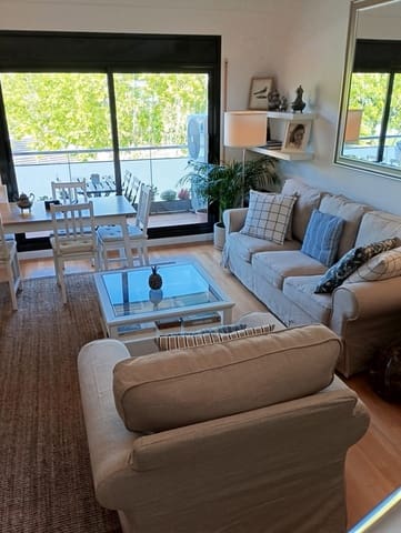Apartamento de 3 habitaciones en Castell d'Aro, Castell-Platja d'Aro en venta con piscina - 374.900 € (Ref: 10093724)