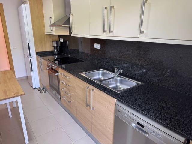 Apartamento de 3 habitaciones en Castell d'Aro, Castell-Platja d'Aro en venta con piscina - 374.900 € (Ref: 10093724)