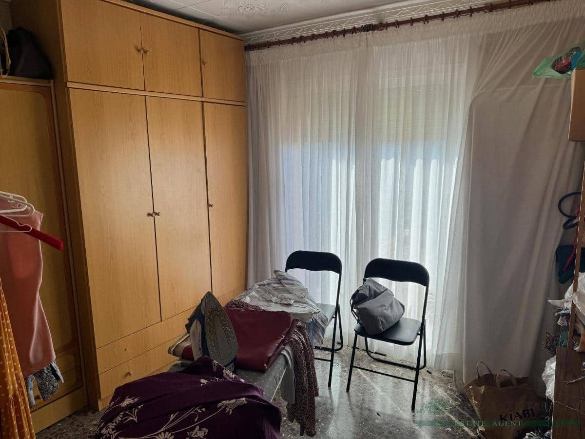 8 slaapkamer Appartement te koop in Llagostera met garage - € 450.000 (Ref: 10095481)