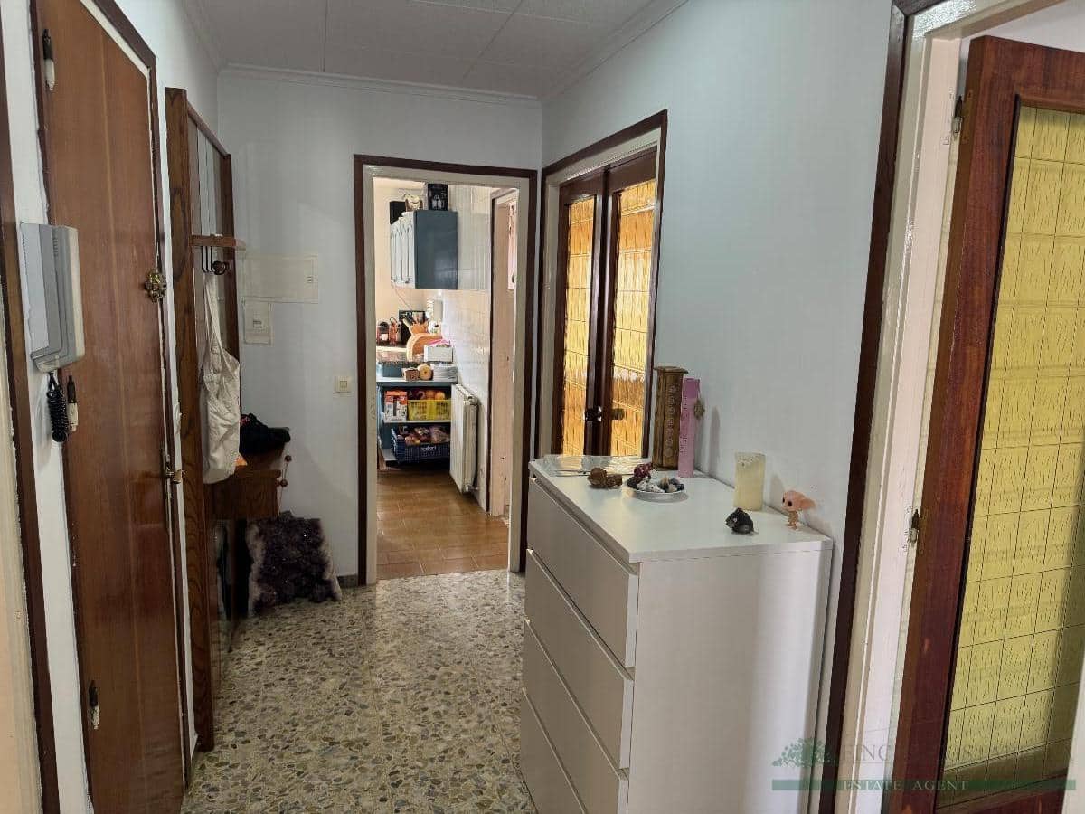 8 slaapkamer Appartement te koop in Llagostera met garage - € 450.000 (Ref: 10095481)