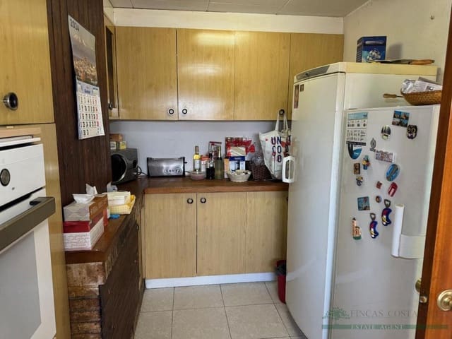 8 slaapkamer Appartement te koop in Llagostera met garage - € 450.000 (Ref: 10095481)