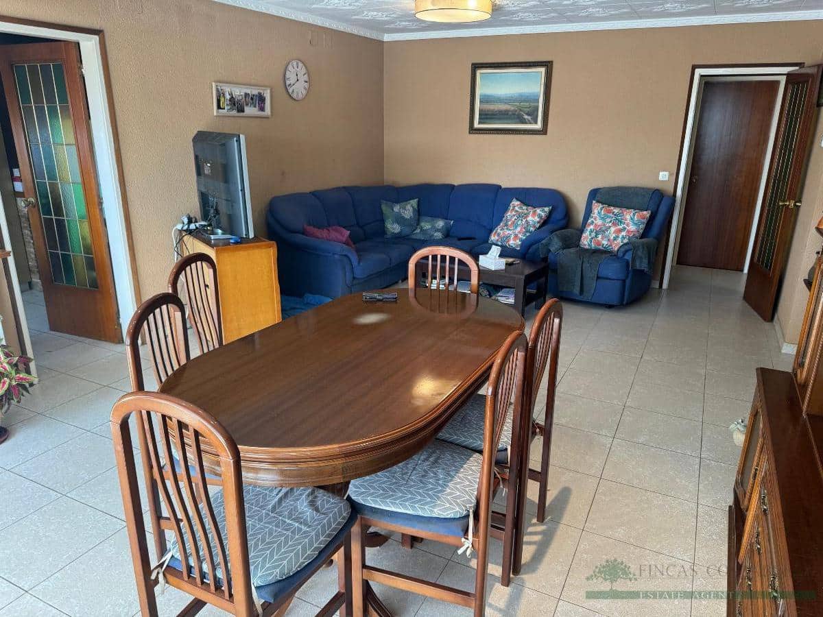 8 slaapkamer Appartement te koop in Llagostera met garage - € 450.000 (Ref: 10095481)
