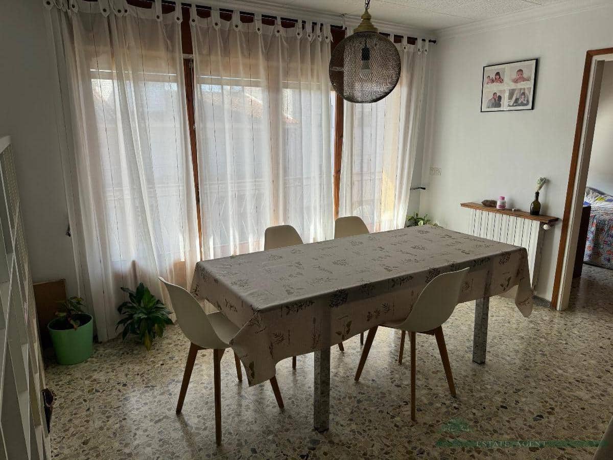8 slaapkamer Appartement te koop in Llagostera met garage - € 450.000 (Ref: 10095481)