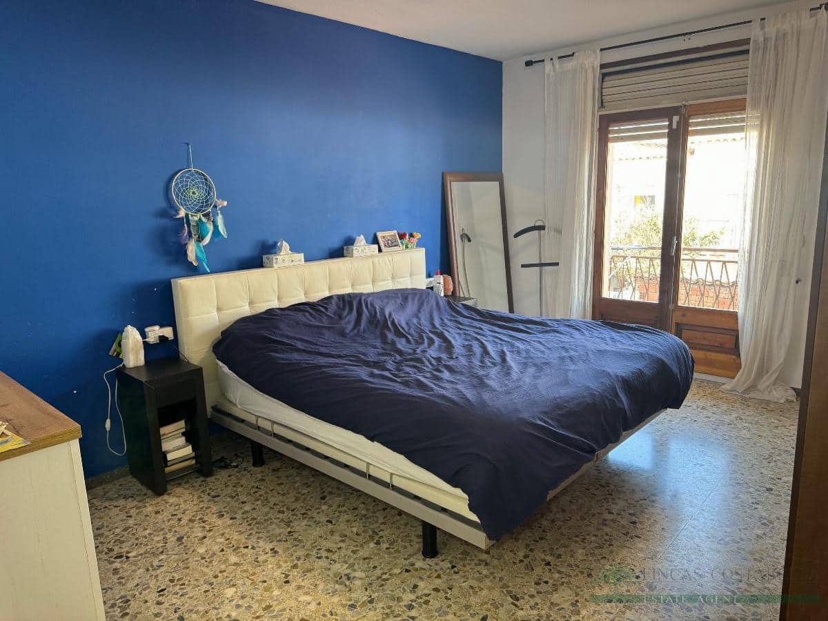 8 slaapkamer Appartement te koop in Llagostera met garage - € 450.000 (Ref: 10095481)