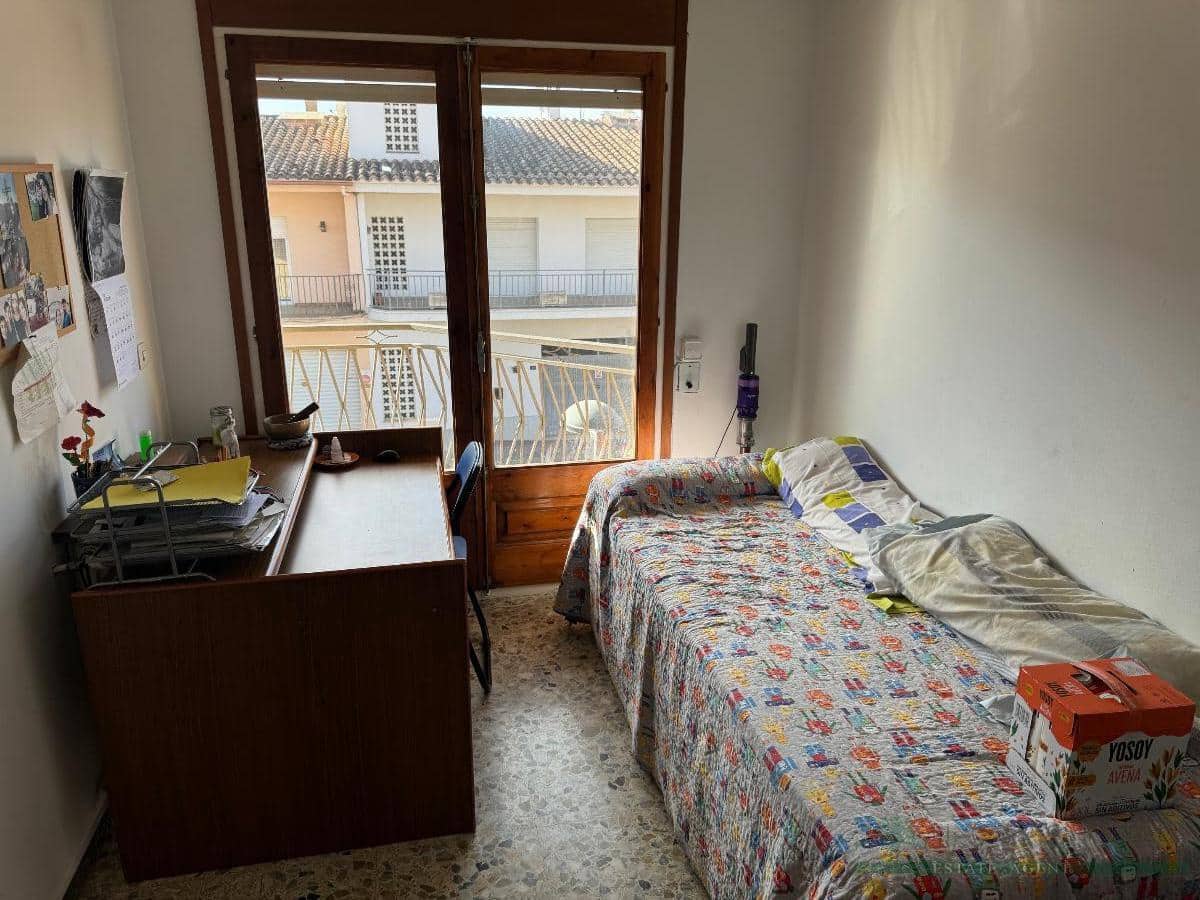 8 slaapkamer Appartement te koop in Llagostera met garage - € 450.000 (Ref: 10095481)