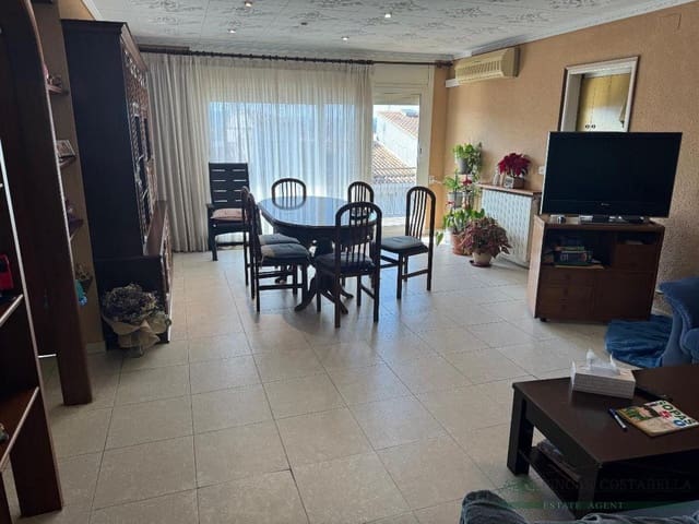 8 slaapkamer Appartement te koop in Llagostera met garage - € 450.000 (Ref: 10095481)