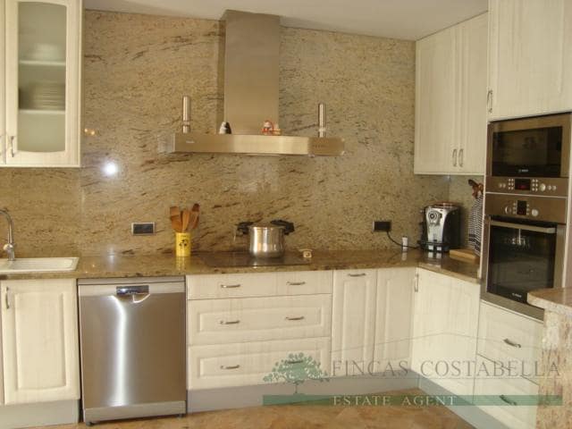 Chalet de 7 habitaciones en Platja d'Aro en venta con piscina garaje - 1.600.000 € (Ref: 10095482)