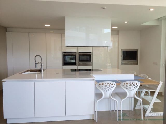 4 Zimmer Villa zu verkaufen in Castell d'Aro, Castell-Platja d'Aro mit Pool Garage - 1.850.000 € (Ref: 10095483)