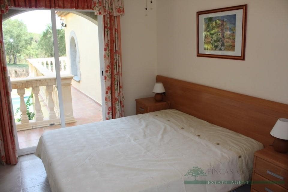5 soverom Villa til salgs i Santa Cristina d'Aro med svømmebasseng garasje - € 950 000 (Ref: 10095484)
