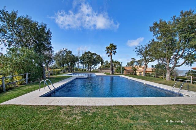 3 camera da letto Appartamento in vendita in Castell d'Aro, Castell-Platja d'Aro con piscina garage - 539.000 € (Rif: 10095488)