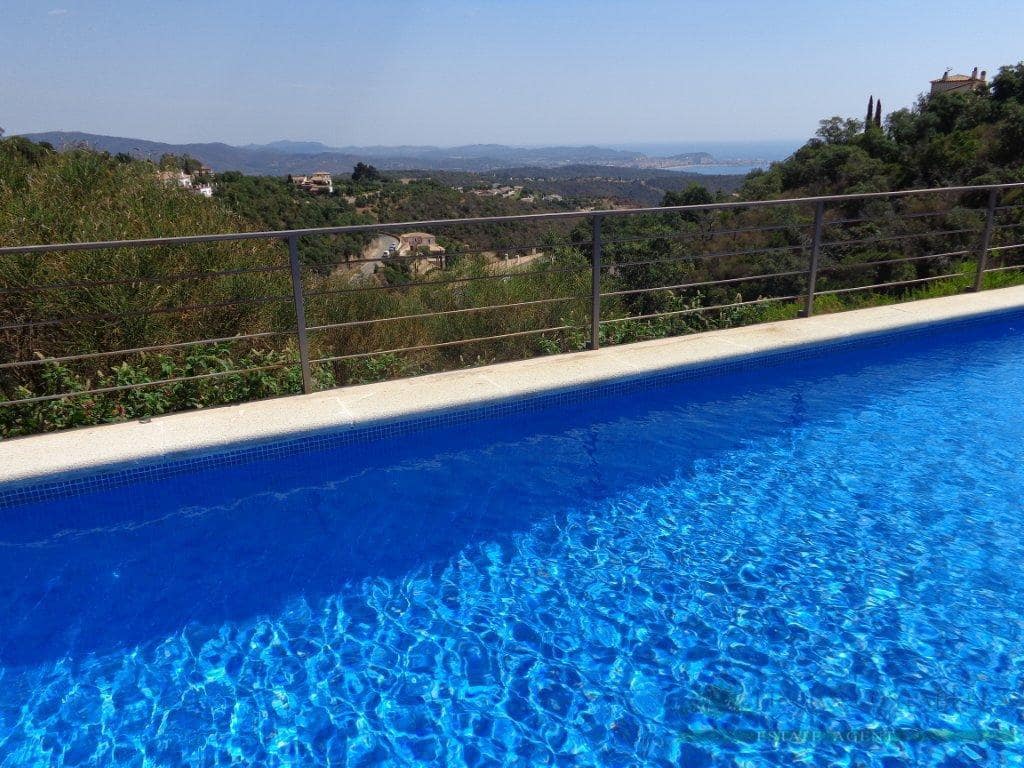 3 chambre Villa/Maison à vendre à Platja d'Aro avec piscine garage - 978 000 € (Ref: 10095493)