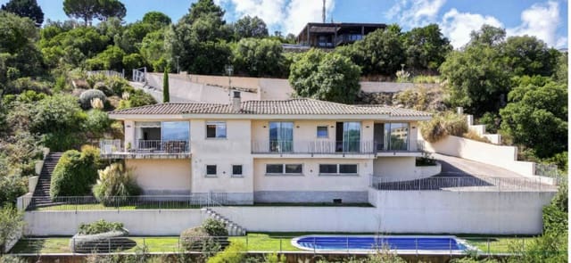3 chambre Villa/Maison à vendre à Platja d'Aro, Castell-Platja d'Aro avec piscine garage - 978 000 € (Ref: 10095493)