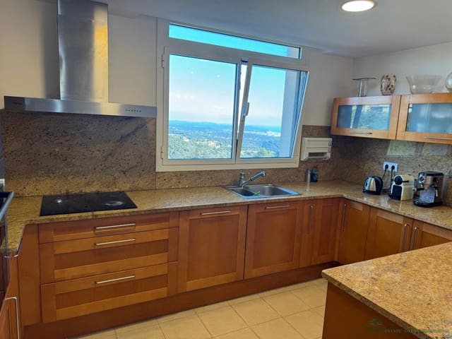 3 chambre Villa/Maison à vendre à Platja d'Aro, Castell-Platja d'Aro avec piscine garage - 978 000 € (Ref: 10095493)