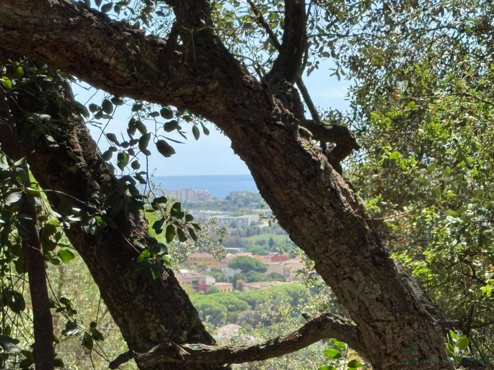 Undeveloped Land for sale in Calonge i Sant Antoni - € 132,000 (Ref: 10095497)