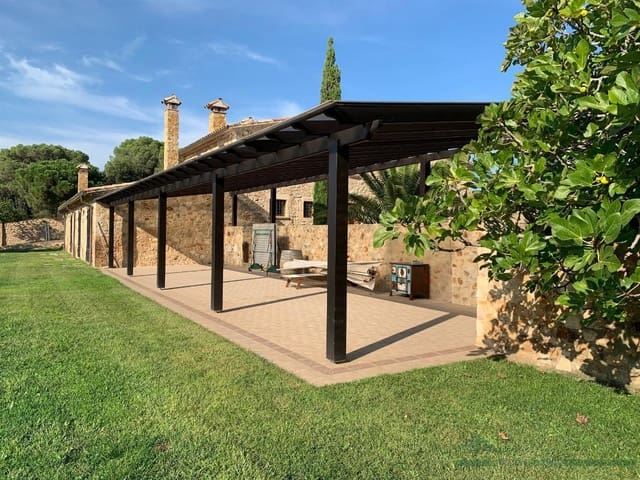5 quarto Casa em Banda para venda em Santa Cristina d'Aro com piscina garagem - 2 250 000 € (Ref: 10095502)