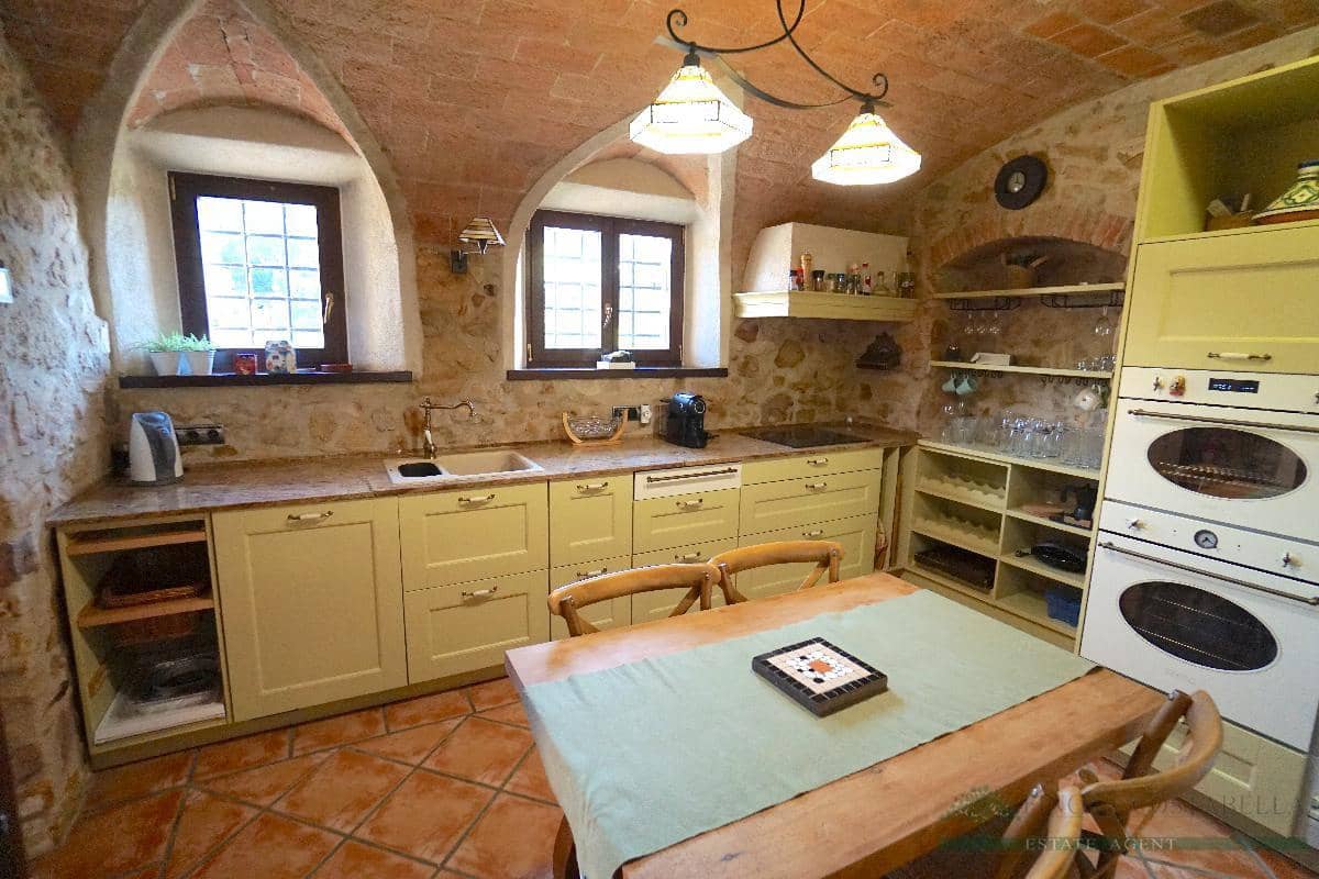 5 quarto Casa em Banda para venda em Santa Cristina d'Aro com piscina garagem - 2 250 000 € (Ref: 10095502)