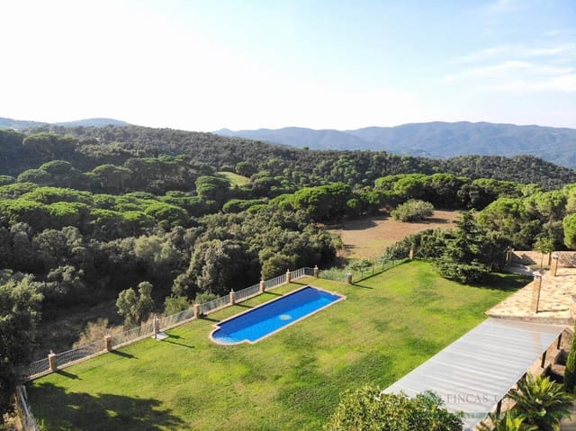 5 quarto Casa em Banda para venda em Santa Cristina d'Aro com piscina garagem - 2 250 000 € (Ref: 10095502)