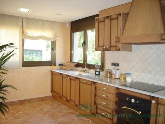 3 sovrum Villa till salu i Platja d'Aro, Castell-Platja d'Aro med pool garage - 799 000 € (Ref: 10095506)