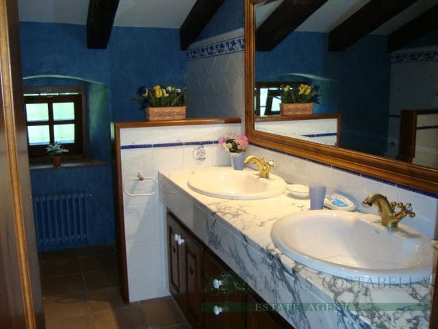 16 Zimmer Villa zu verkaufen in Llagostera mit Pool - 3.500.000 € (Ref: 10095508)