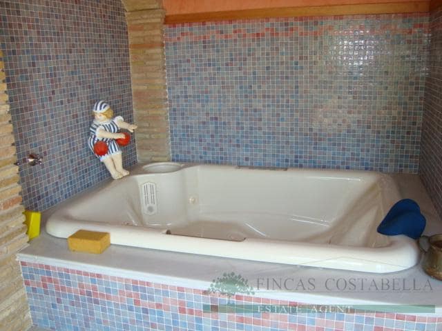 16 Zimmer Villa zu verkaufen in Llagostera mit Pool - 3.500.000 € (Ref: 10095508)