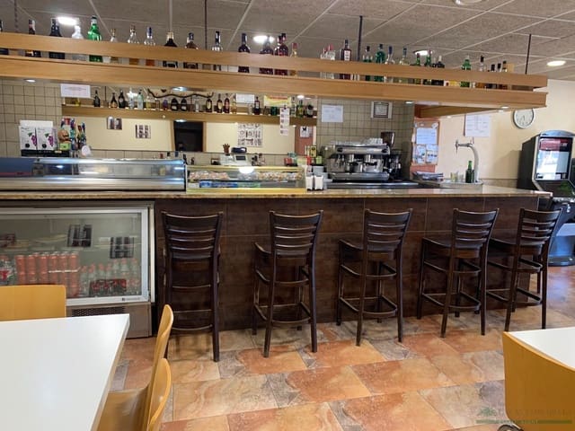 1 bedroom Commercial for sale in Caldes de Malavella - € 179,000 (Ref: 10095509)