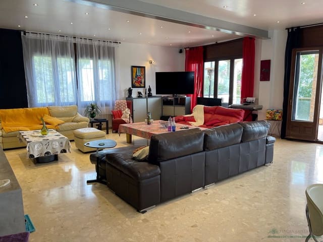 6 slaapkamer Villa te koop in Platja d'Aro, Castell-Platja d'Aro met zwembad garage - € 899.000 (Ref: 10095510)