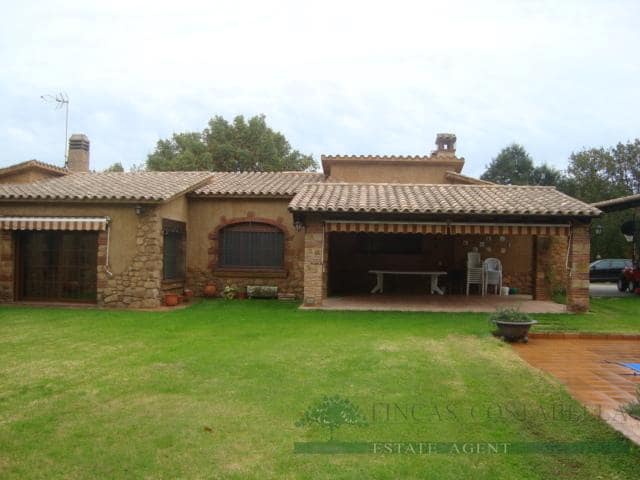 4 slaapkamer Huis te koop in Santa Cristina d'Aro met zwembad garage - € 1.350.000 (Ref: 10095512)