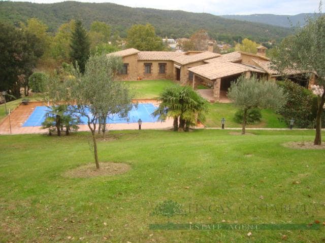 4 slaapkamer Huis te koop in Santa Cristina d'Aro met zwembad garage - € 1.350.000 (Ref: 10095512)