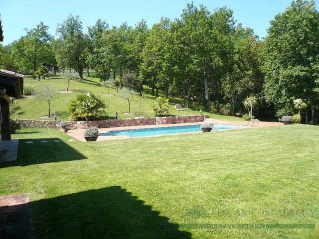 4 slaapkamer Huis te koop in Santa Cristina d'Aro met zwembad garage - € 1.350.000 (Ref: 10095512)
