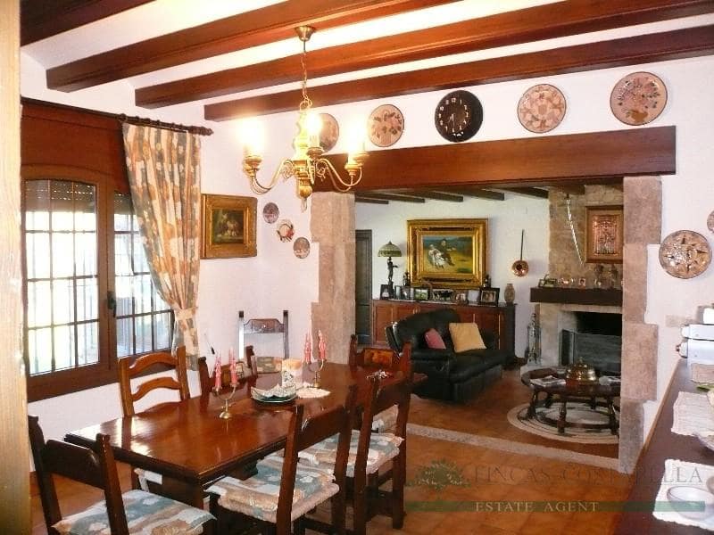 4 slaapkamer Huis te koop in Santa Cristina d'Aro met zwembad garage - € 1.350.000 (Ref: 10095512)