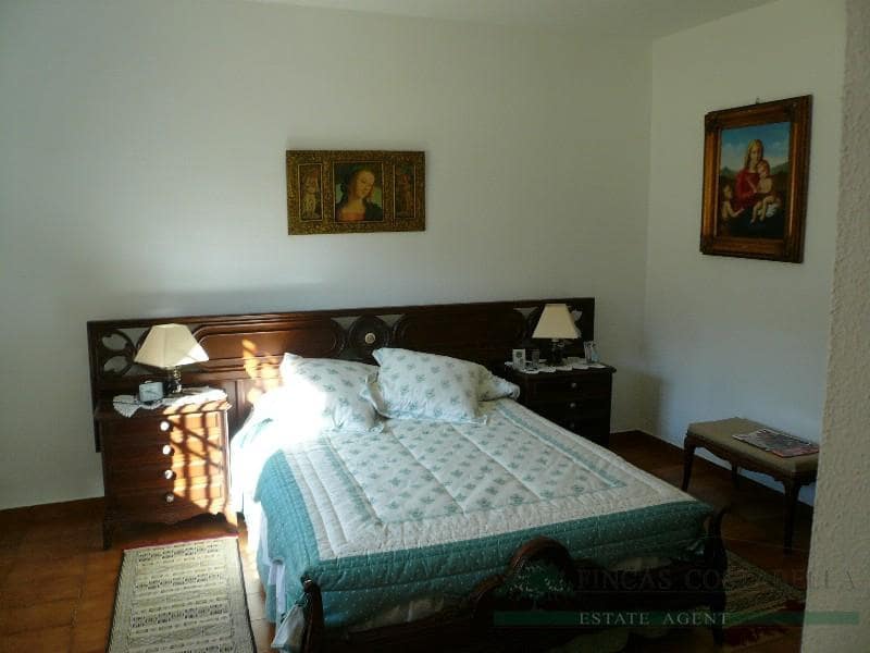 4 slaapkamer Huis te koop in Santa Cristina d'Aro met zwembad garage - € 1.350.000 (Ref: 10095512)