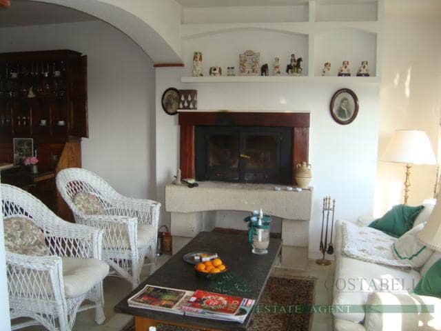 4 chambre Villa/Maison à vendre à Santa Cristina d'Aro avec piscine garage - 499 000 € (Ref: 10095516)