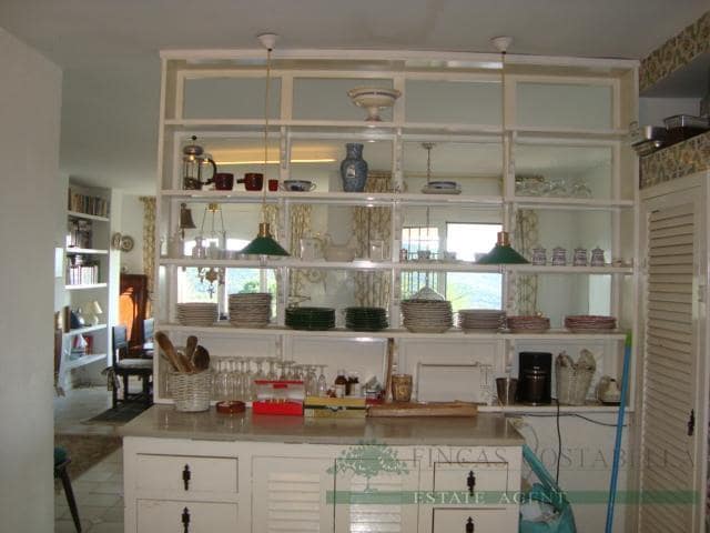 4 sypialnia Willa na sprzedaż w Santa Cristina d'Aro z basenem garażem - 499 000 € (Ref: 10095516)