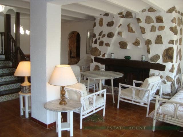 4 chambre Villa/Maison à vendre à Santa Cristina d'Aro avec piscine garage - 499 000 € (Ref: 10095516)