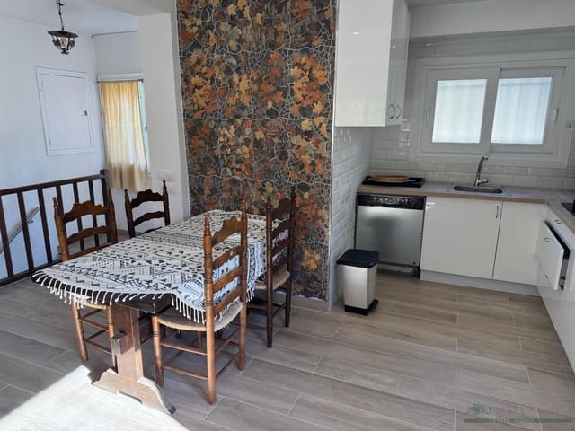 3 camera da letto Villa in vendita in Santa Cristina d'Aro con piscina garage - 330.000 € (Rif: 10095518)