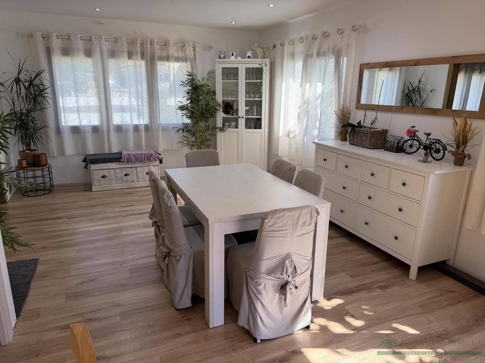 4 bedroom Villa for sale in Can Carbonell with pool garage - € 329,000 (Ref: 10162290)