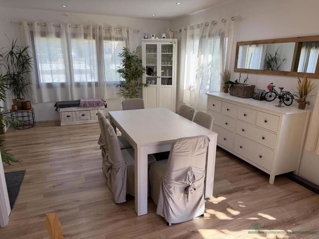 4 soverom Villa til salgs i Can Carbonell, Caldes de Malavella med svømmebasseng garasje - € 329 000 (Ref: 10162290)
