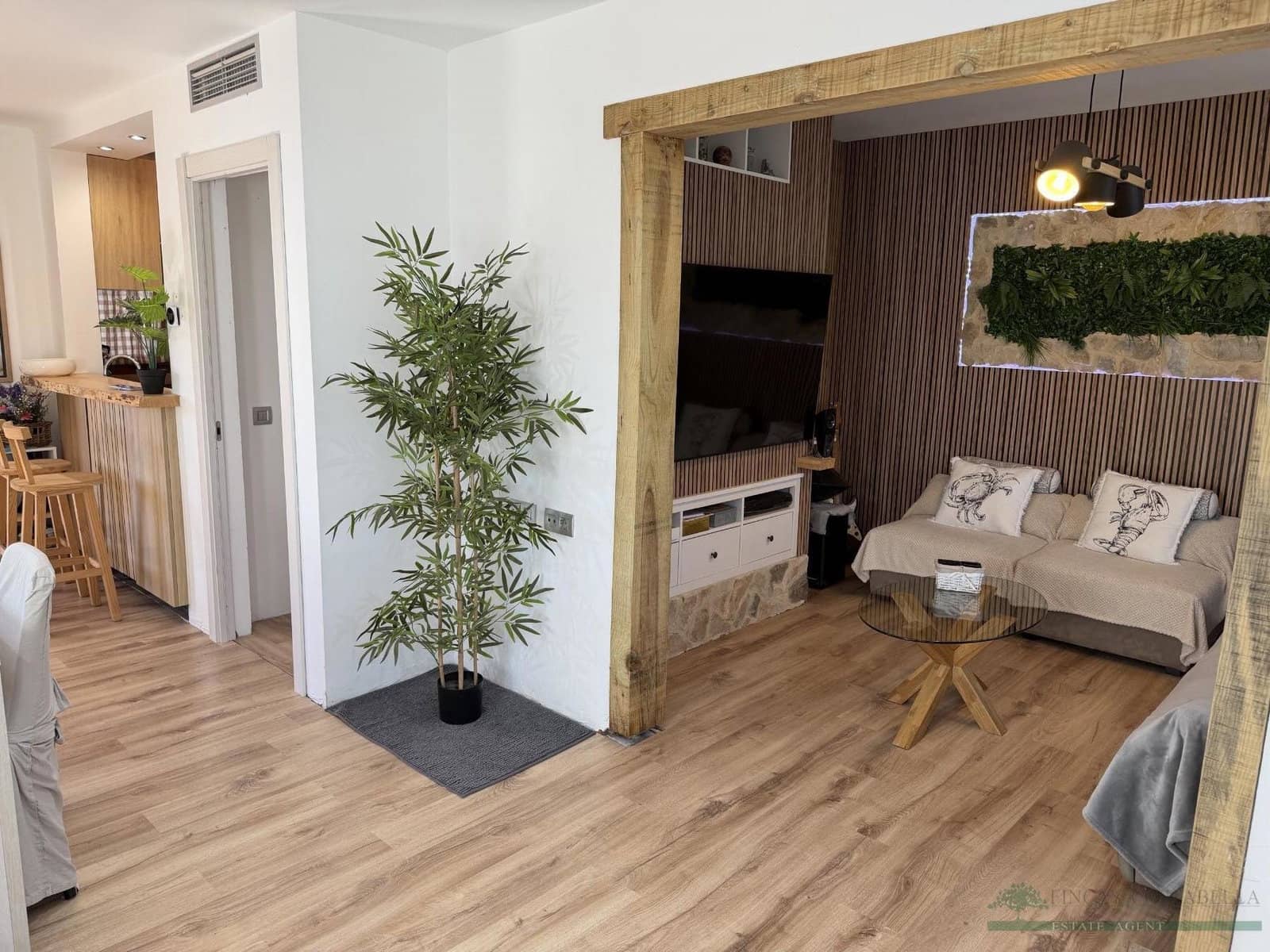 4 bedroom Villa for sale in Can Carbonell with pool garage - € 329,000 (Ref: 10162290)